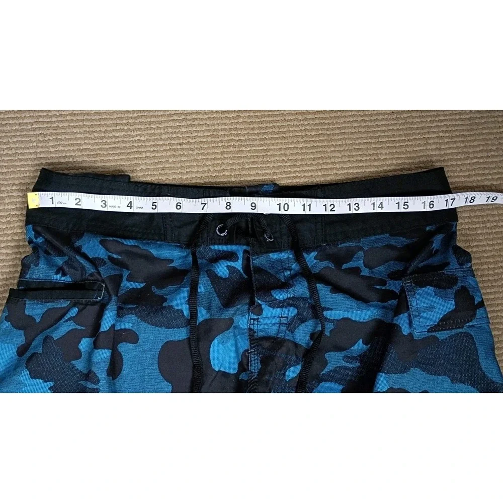 TORMENTER Mens Size 32 Blue Black Camo Embroidered Fishbone Board Shorts Beach